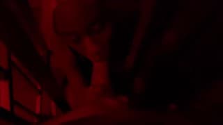 BDSM 在东京华伦天奴的笼子里公开口交和射精