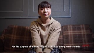 日本女孩Mimi展现了她顽皮的一面