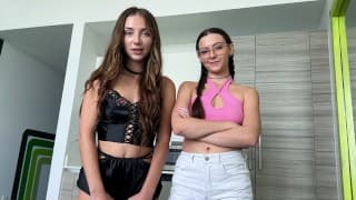 继姐妹共享大香肠 Macy Meadows和Seren hill