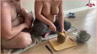 NO SEX - بریدن آناناس بدون جنسیت