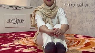 زن با حجاب همسایه اومده میگه سر صدای سکستون میاد بالا / neighbors hijab girl