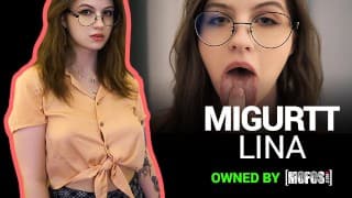 Mofos – 角质宝贝 Migurtt Lina 在骑他之前深喉她 BF 的大鸡巴